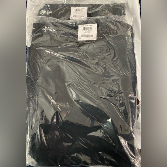 Two pack - plus sized 22W pair of Style & Co jeans. - Picture 2 of 3